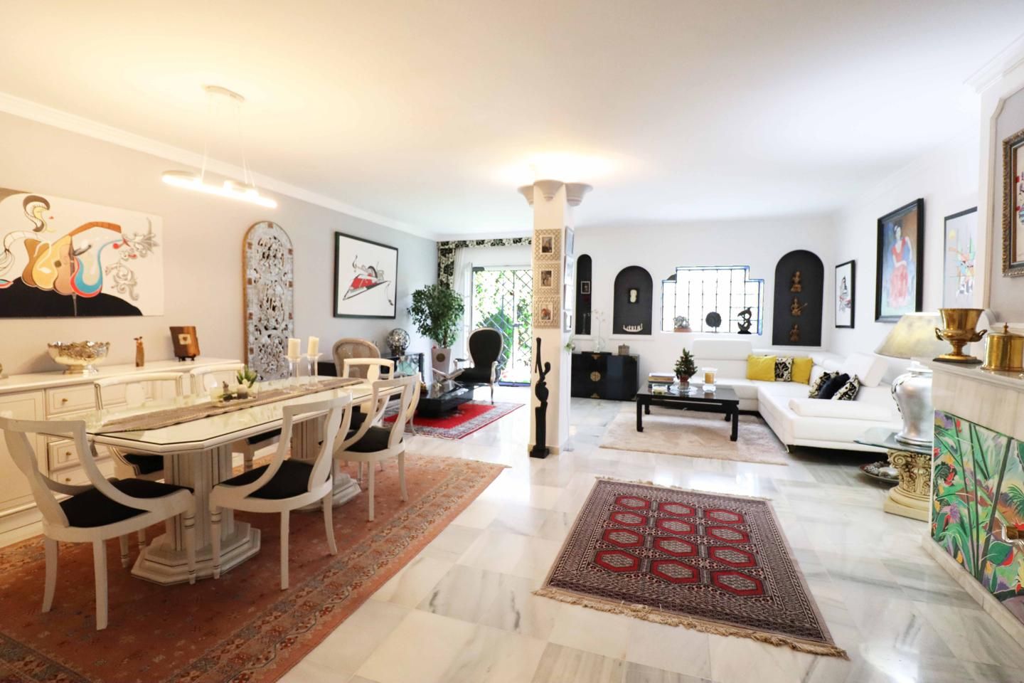 Living room of Single-family semi-detached for sale in Estepona  with Air Conditioner, Heating and Private garden