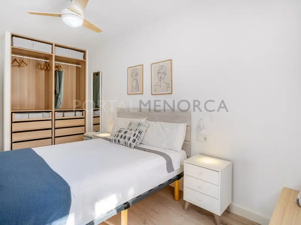 Schlafzimmer von Haus oder Chalet zum Verkauf in Ciutadella de Menorca mit Klimaanlage, Privatgarten und Terrasse