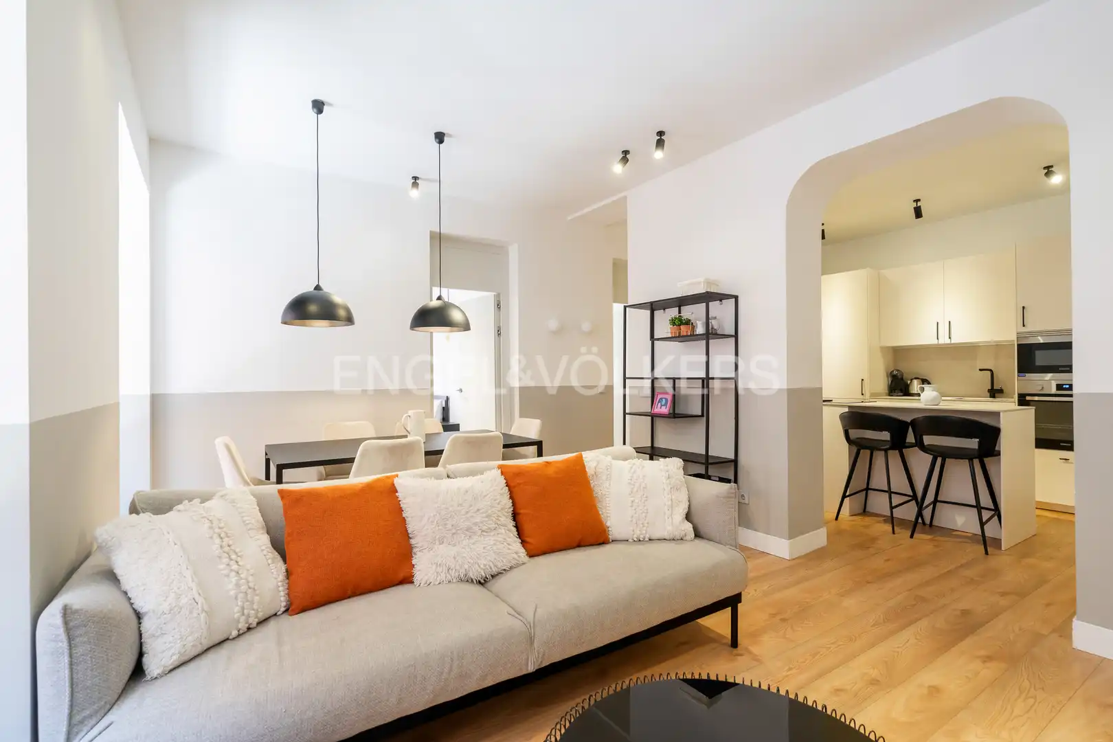 Exterior view of Flat for rent in Madrid  with Air Conditioner, Heating and Furnished
