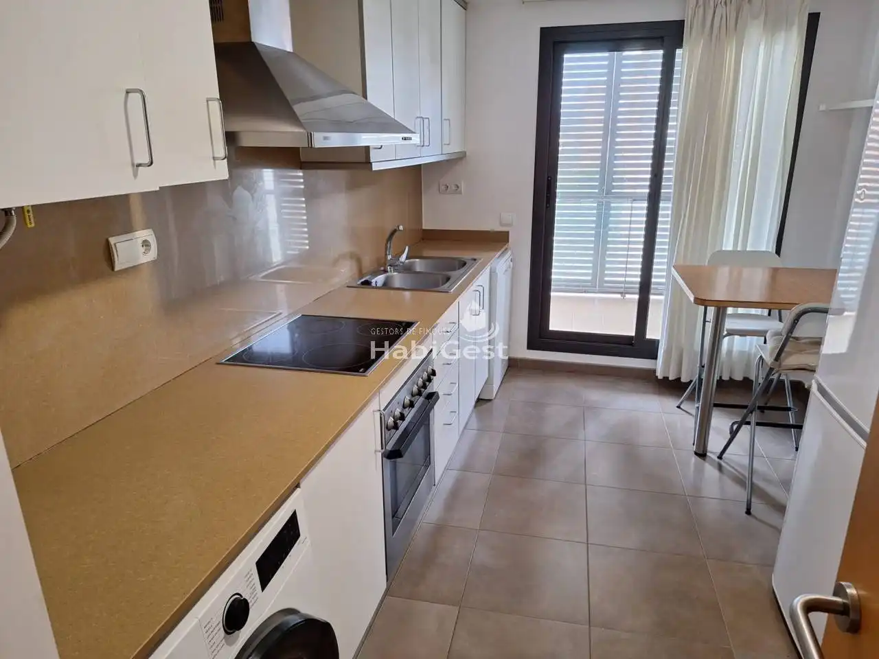 Küche von Wohnung zur Miete in Girona mit Klimaanlage, Heizung und Parkett