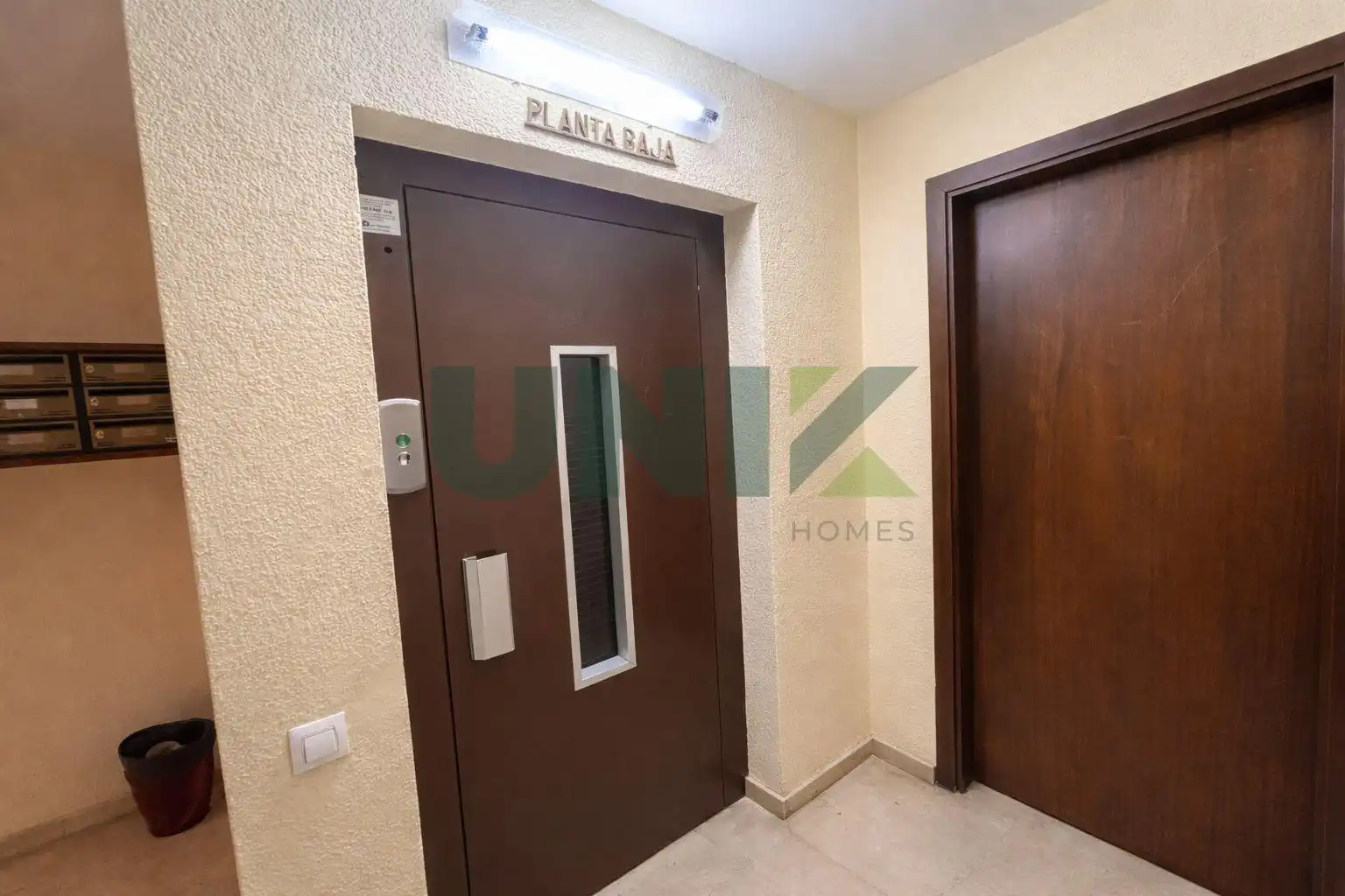 Piso en venta en Barcelona con Aire acondicionado, Amueblado y Alarma