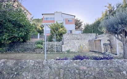 Vista exterior de Casa o xalet en venda en Vallirana amb Aire condicionat, Calefacció i Jardí privat