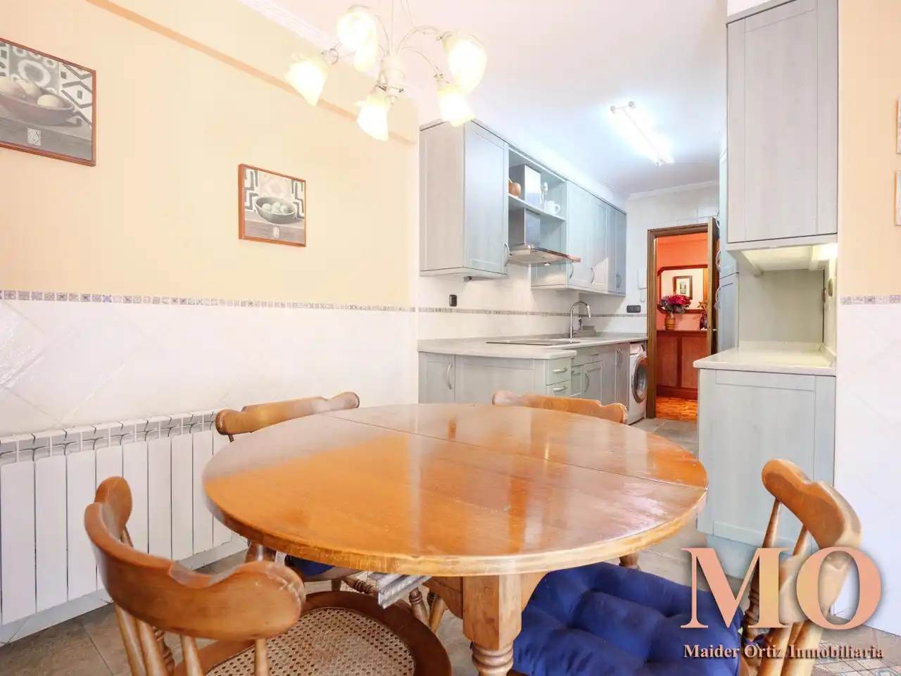 Comedor de Piso en venta en Bergara con Calefacción, Terraza y Trastero