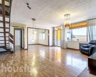 Living room of Flat for sale in  Barcelona Capital  with Air Conditioner, Parquet flooring and Terrace