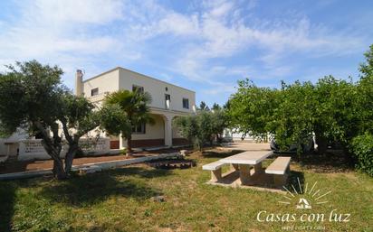 Außenansicht von Haus oder Chalet zum verkauf in  Zaragoza Capital mit Schwimmbad und Balkon