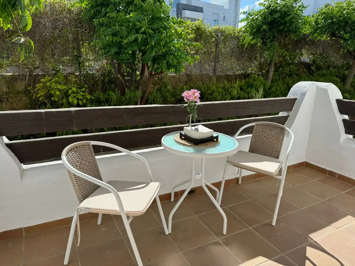 Apartamento con piscina en alquiler en Selwo, imagen 15