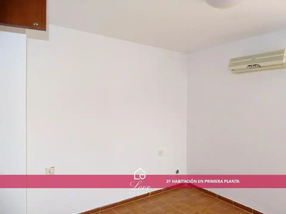 Schlafzimmer von Einfamilien-Reihenhaus zum Verkauf in Puerto Real mit Klimaanlage und Terrasse
