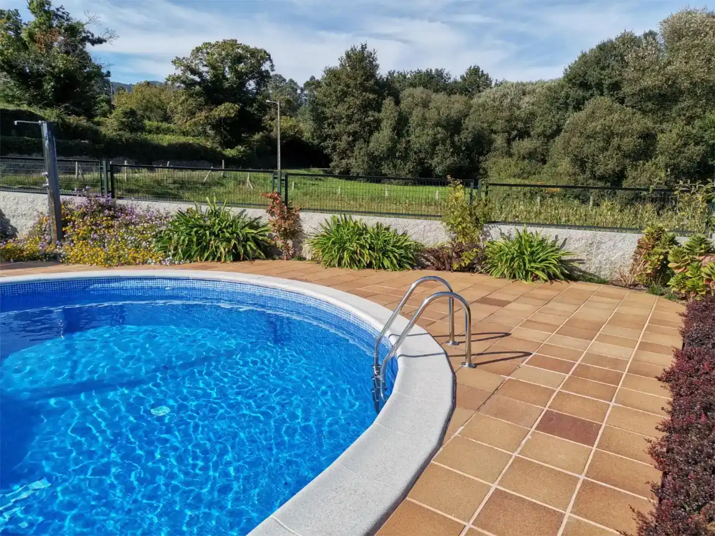 Piscina de Casa o xalet en venda en Tomiño amb Piscina i Balcó