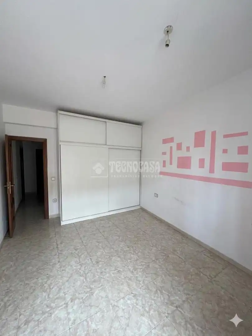 Bedroom of Flat for sale in Sevilla  with Terrace and Balcony