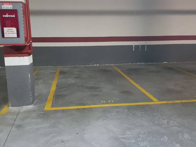 Garaje en Alquiler en Calle Joaquín García Girona, 11 en Estación - Universidad