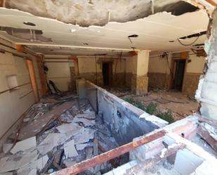Building for sale in Serra