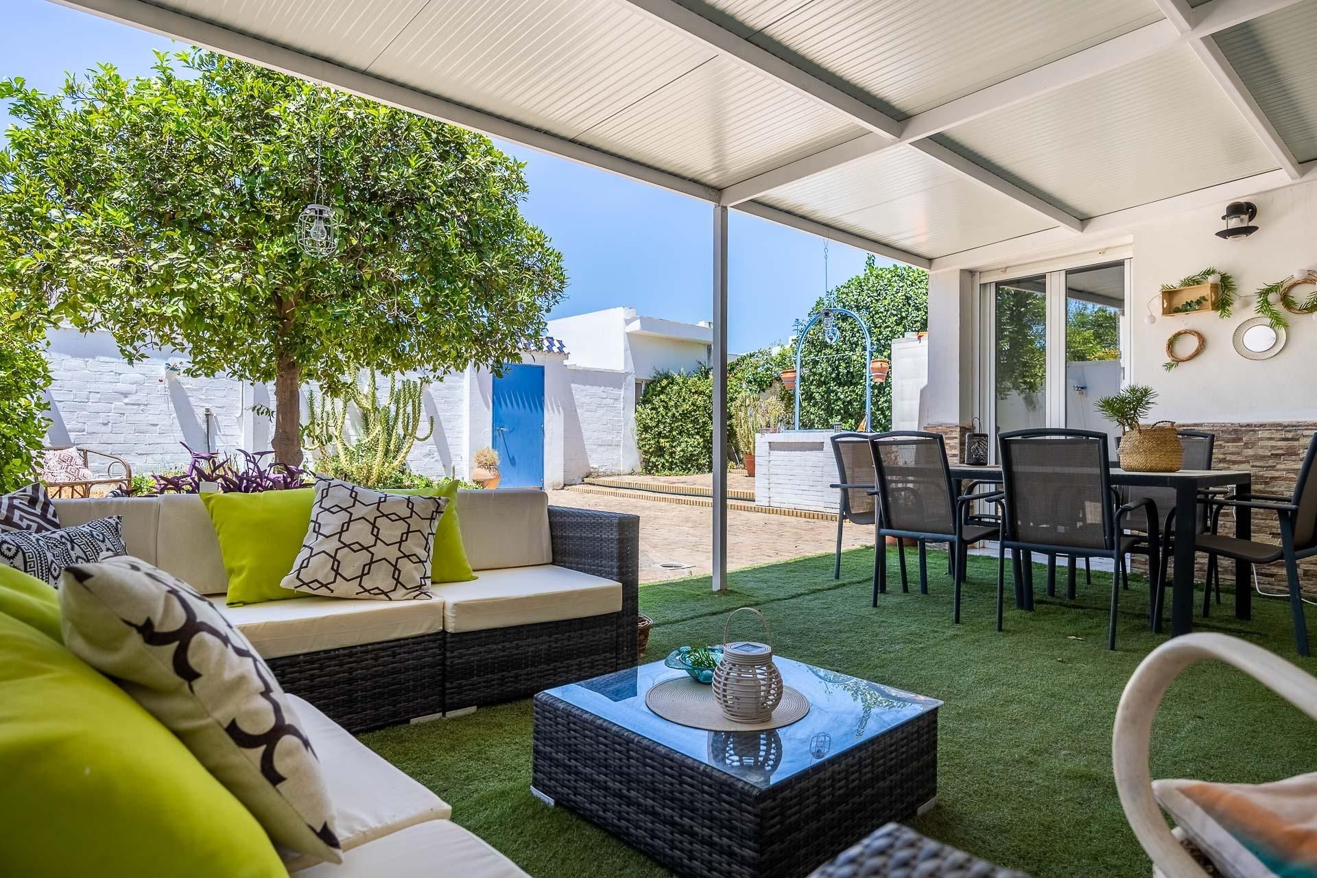 Terrace of House or chalet for sale in Mairena del Aljarafe  with Air Conditioner, Heating and Private garden
