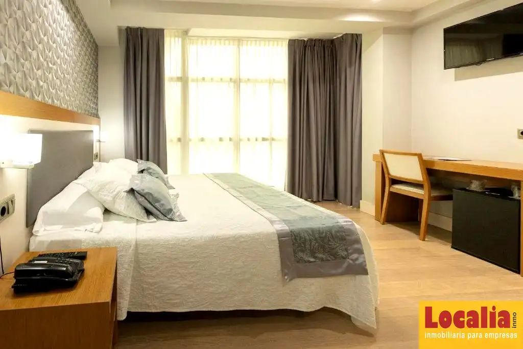 Habitación de Edificio en venta en Torrelavega 