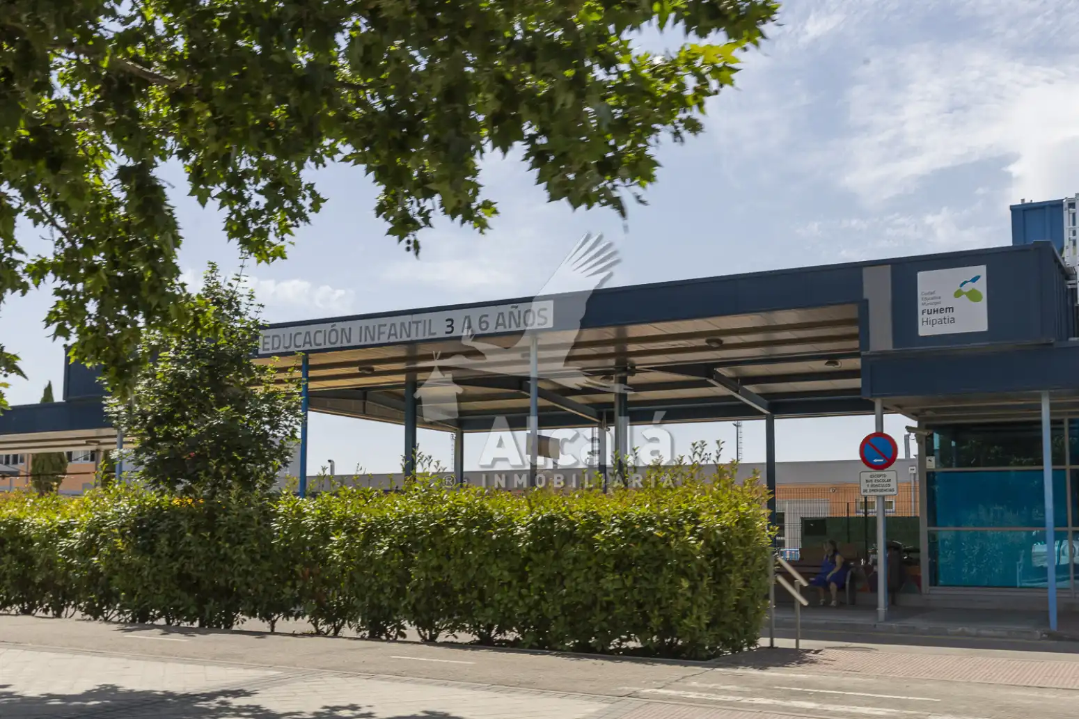 Vista exterior de Àtic en venda en Rivas-Vaciamadrid amb Aire condicionat, Calefacció i Jardí privat