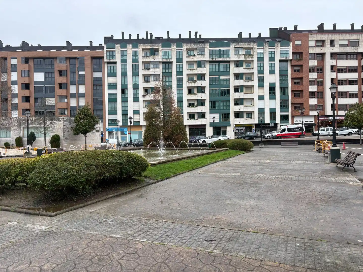 Local de lloguer a Calle de Palmira Villa González, 9, Milán - Pumarín