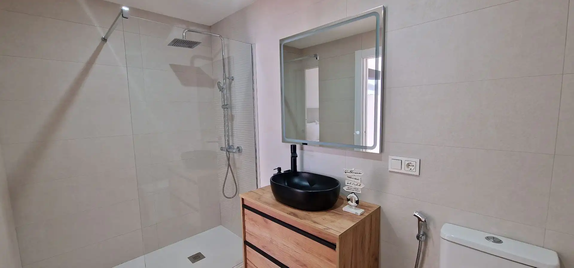 Badezimmer von Wohnungen zum Verkauf in Mojácar mit Klimaanlage, Heizung und Terrasse
