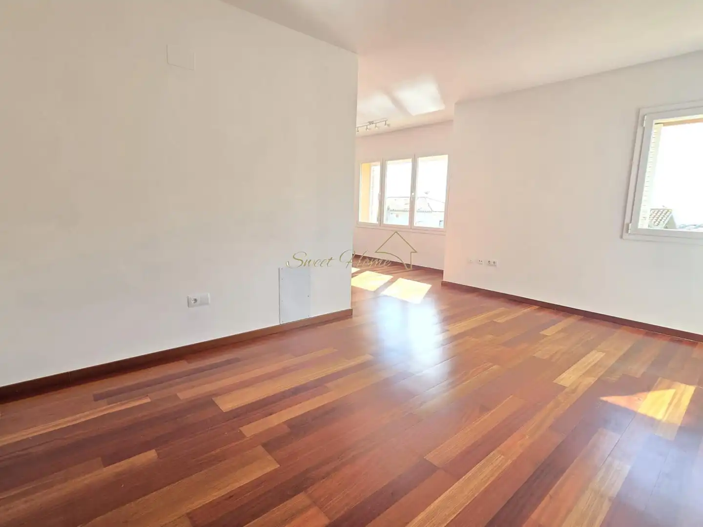 Sala d'estar de Casa o xalet en venda en Vilassar de Dalt amb Aire condicionat, Calefacció i Jardí privat