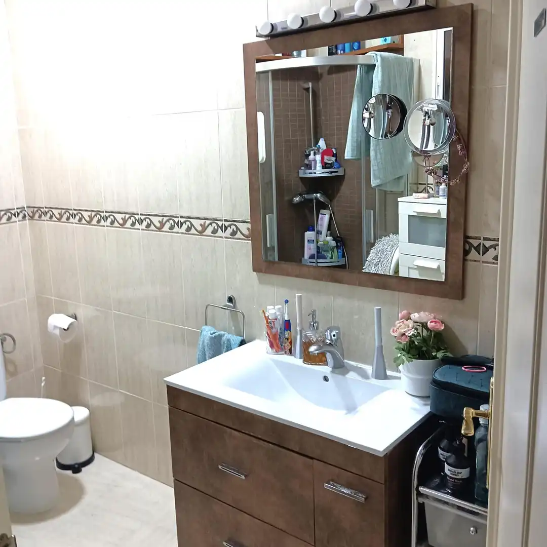 Bany de Casa o xalet en venda en Ubrique amb Aire condicionat, Terrassa i Balcó