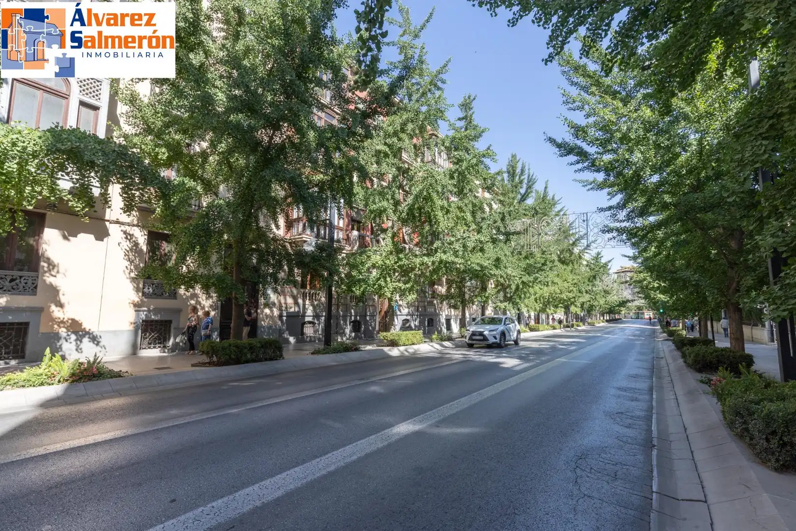 Vista exterior de Piso en venta en Granada