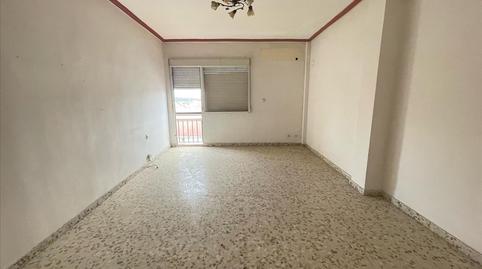 Foto 2 de Piso en venta en General Reding, Mengíbar, Jaén