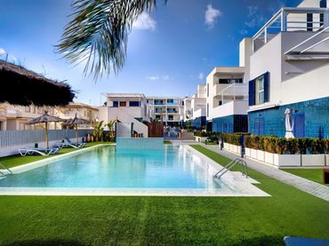 Apartament amb balcó en venda a Calle Calle Niagara