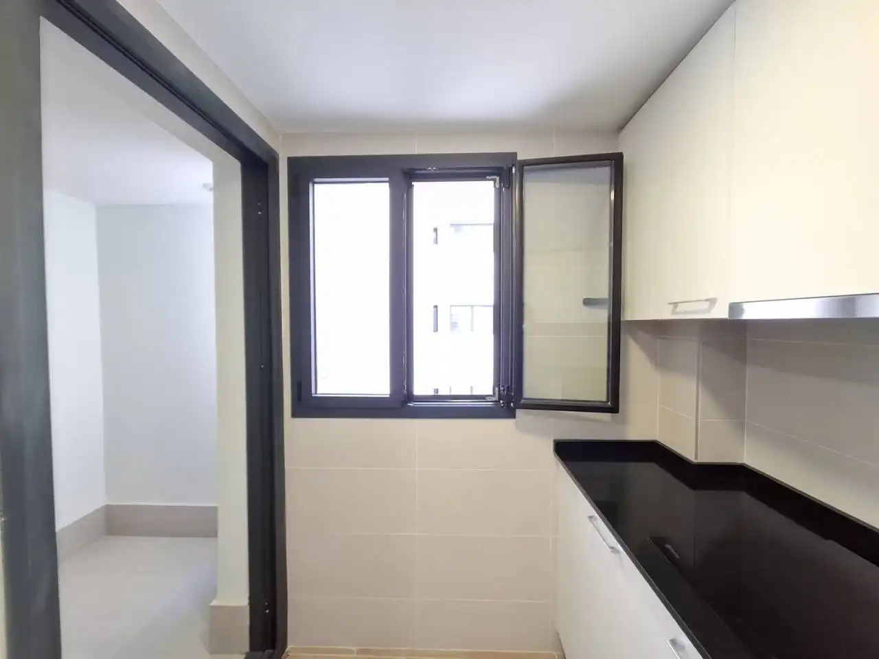 Kitchen of Flat for rent in Madrid  with Air Conditioner, Heating and Terrace