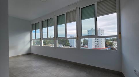 Foto 2 de Apartamento en venta en Avenida de la Paz, 32, Valdelagrana, Cádiz