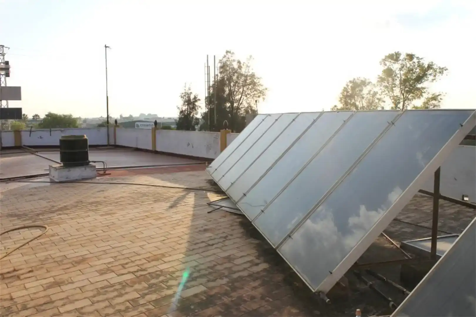 Terrassa de Local en venda en Paradas amb Aire condicionat
