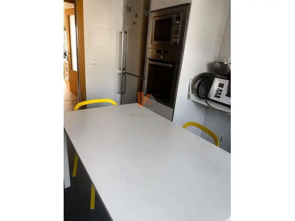 Küche von Wohnung zur Miete in Santiago de Compostela  mit Möbliert