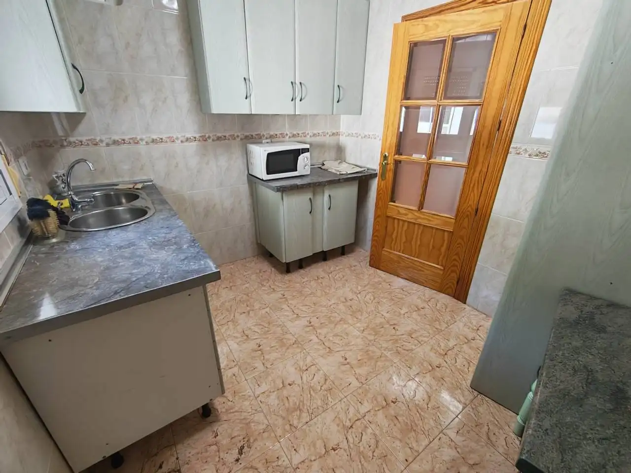 Cuina de Casa o xalet en venda en Villanueva Mesía amb Terrassa