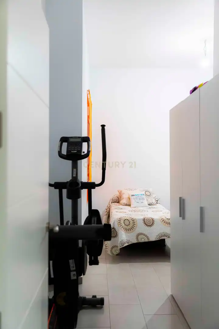 Schlafzimmer von Wohnung zum Verkauf in Campillos mit Klimaanlage, Privatgarten und Gemeinschaftspool