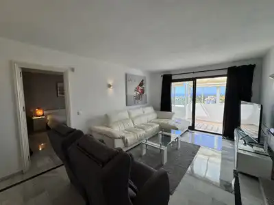 Wohnzimmer von Dachboden zum Verkauf in Mijas mit Klimaanlage, Heizung und Terrasse