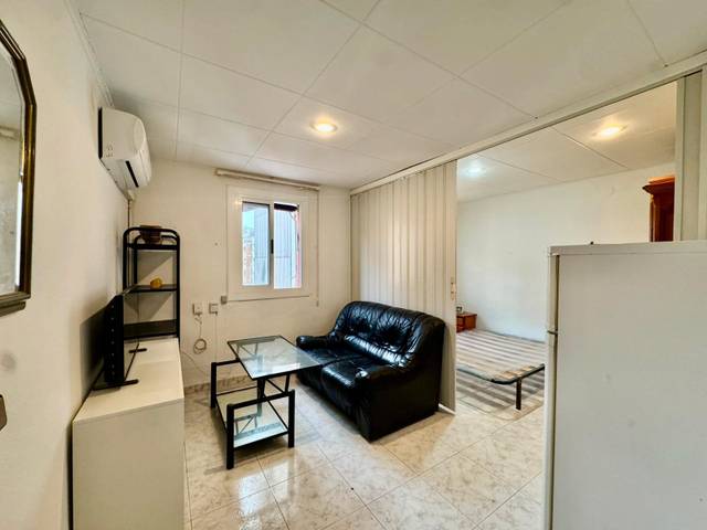 Piso en Venta en Carrer de Provença en El Camp de l'Arpa del Clot