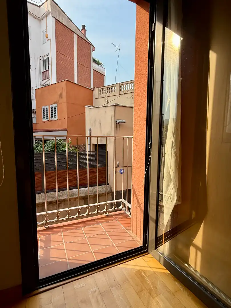 Terrassa de Casa adosada en venda en Barcelona amb Aire condicionat, Calefacció i Jardí privat