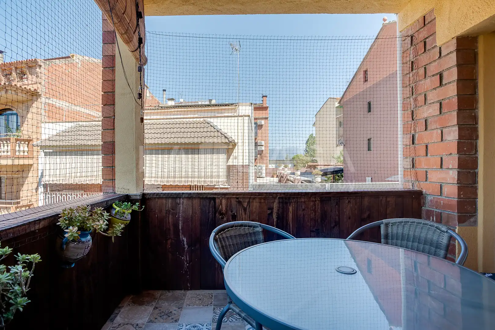 Terrasse von Einfamilien-Reihenhaus zum Verkauf in Les Franqueses del Vallès mit Klimaanlage, Heizung und Parkett