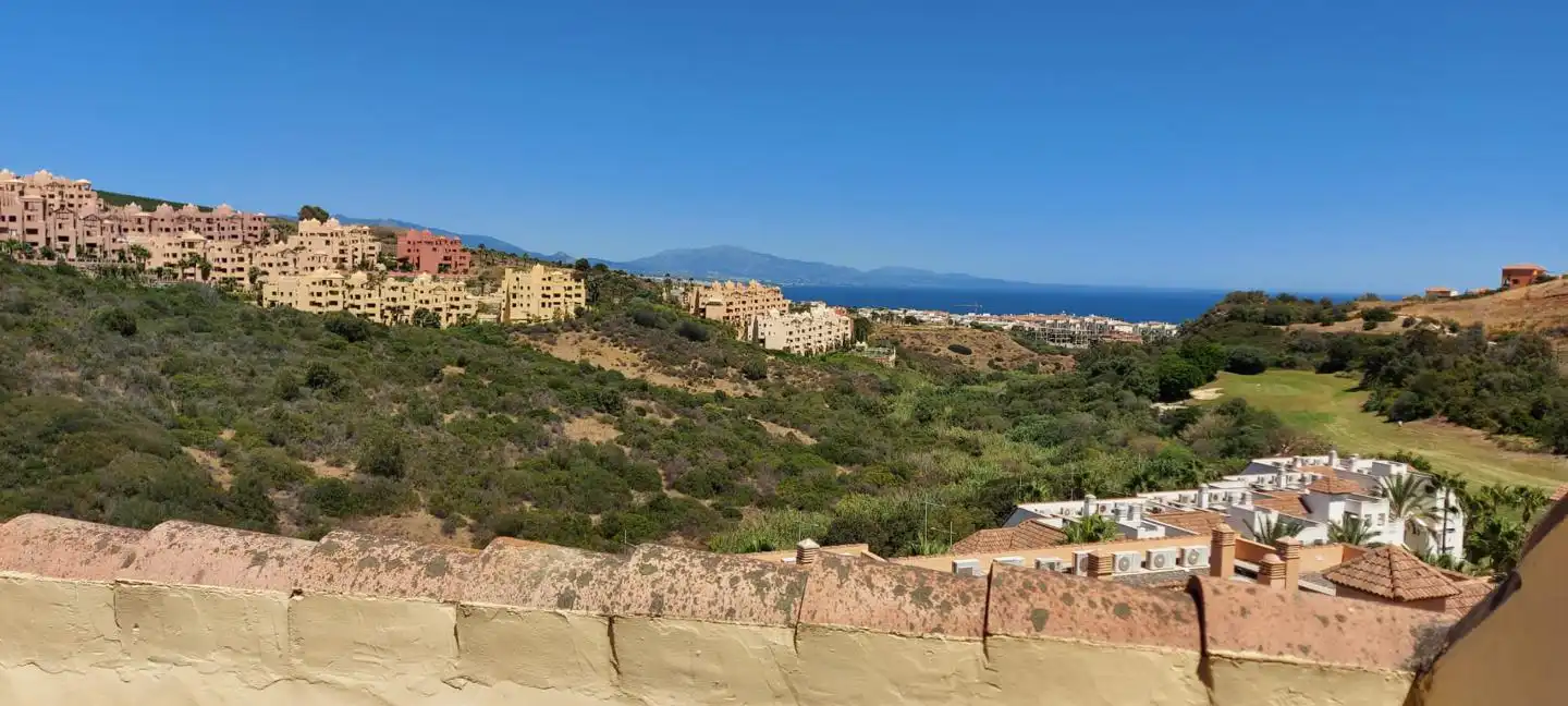 Attic for rent in La Duquesa