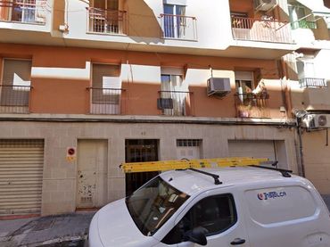 Pis amb balcó en venda a CARLOTA PASARON 43
