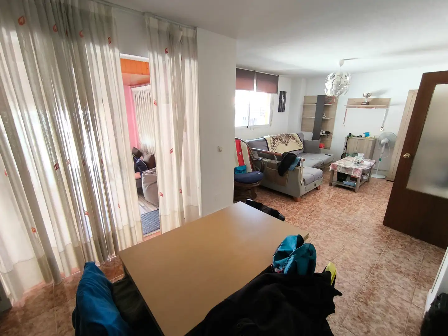 Wohnzimmer von Einfamilien-Reihenhaus zum Verkauf in Meco mit Heizung, Privatgarten und Parkett