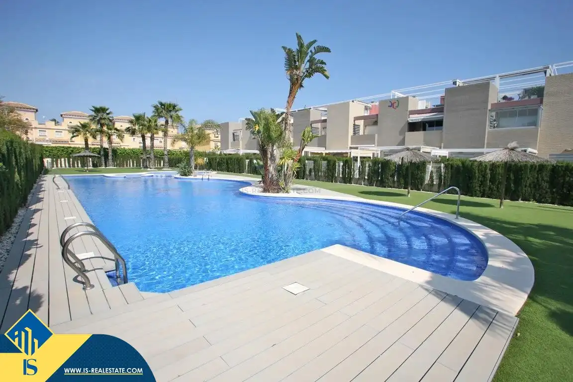 Bungalow amb piscina en venda a Nueva Torrevieja - Aguas Nuevas, imagen 55
