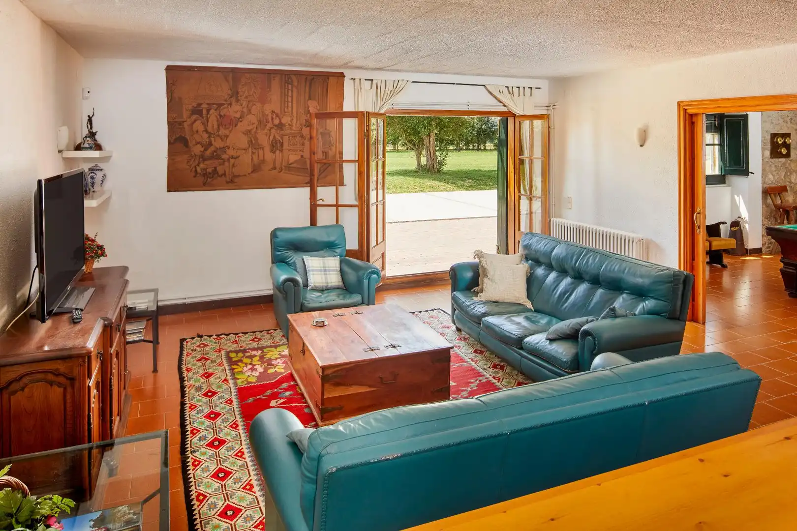 Sala de estar de Finca rústica en venta en Cassà de la Selva con Jardín privado, Terraza y Trastero
