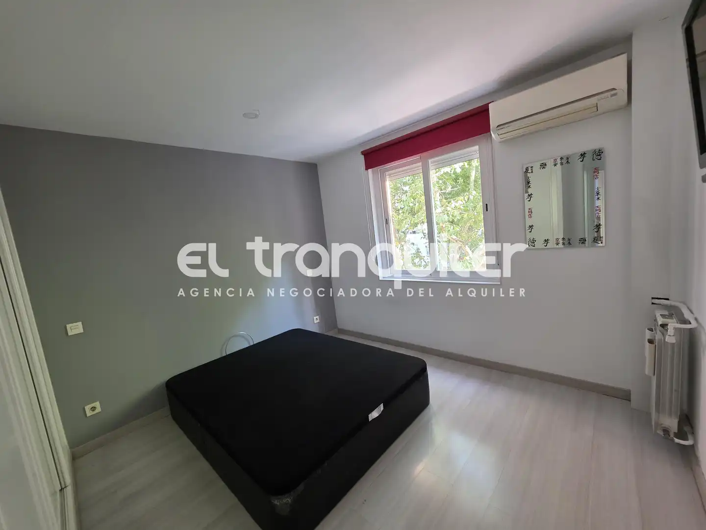 Bedroom of Flat for rent in Madrid  with Air Conditioner, Furnished and Washing machine