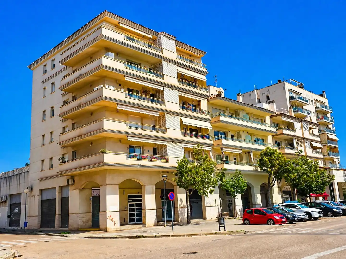 Vista exterior de Àtic en venda en Vilanova i la Geltrú amb Calefacció