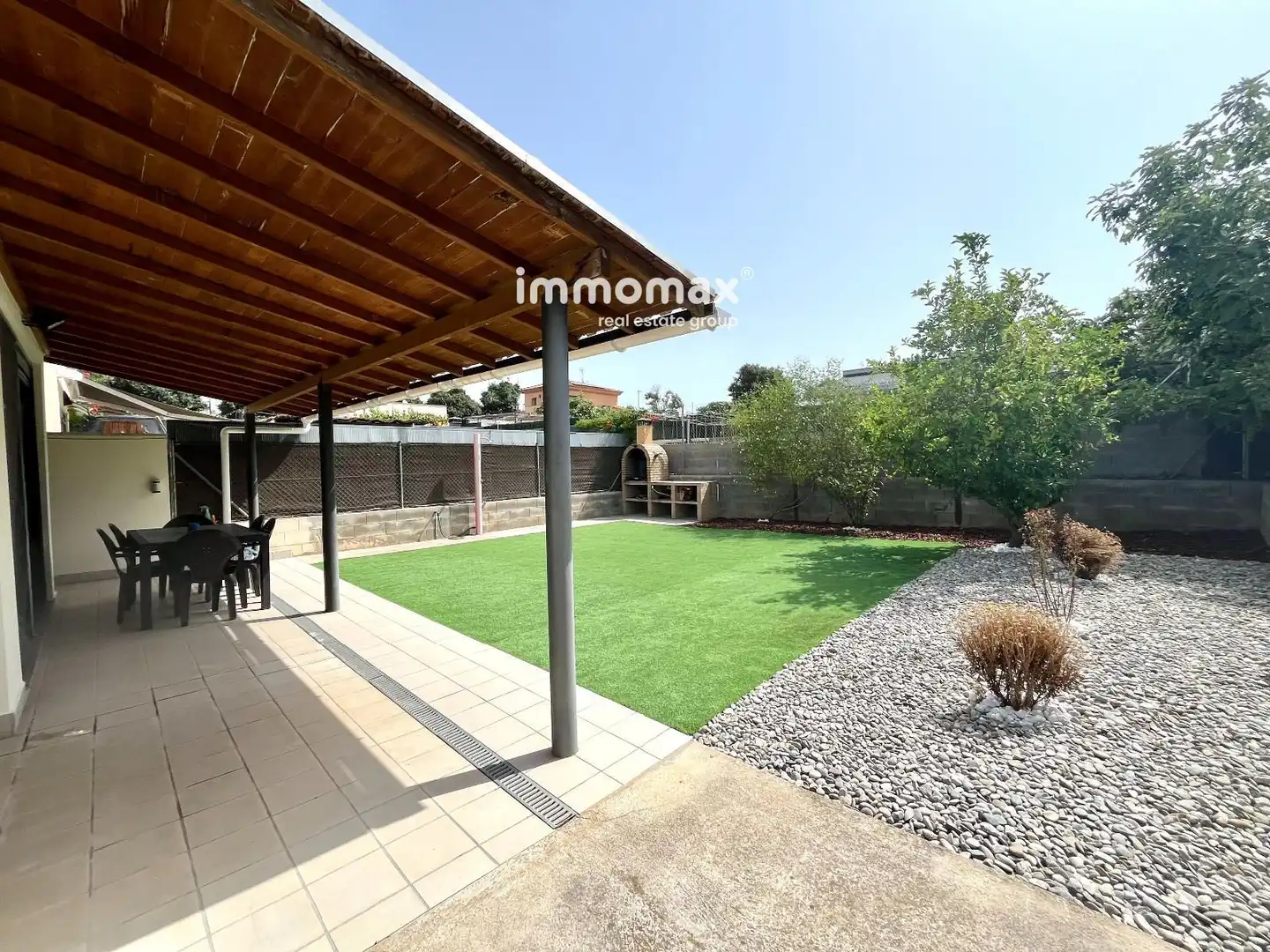 Jardí de Casa o xalet en venda en Vilanova i la Geltrú amb Aire condicionat, Calefacció i Jardí privat