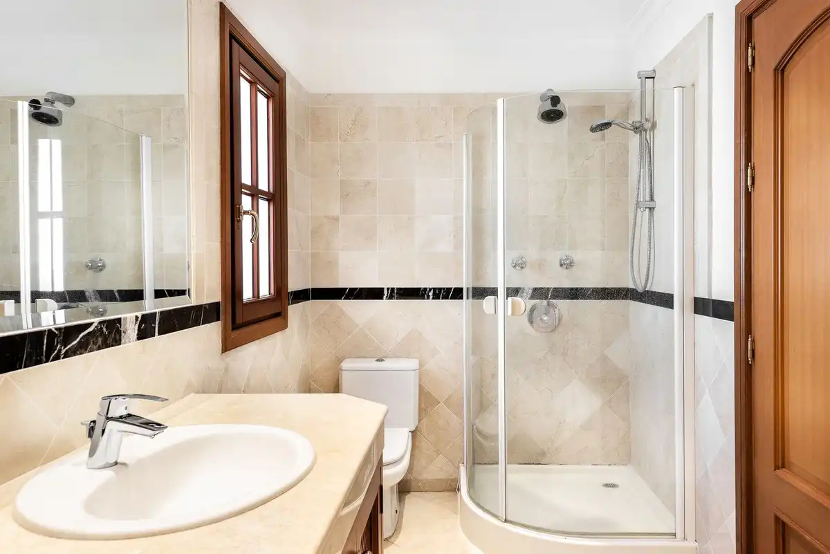 Baño de Terreno en venta en Manilva