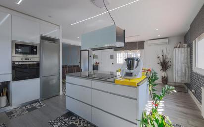 Kitchen of House or chalet for sale in Vilanova del Vallès  with Air Conditioner, Heating and Parquet flooring