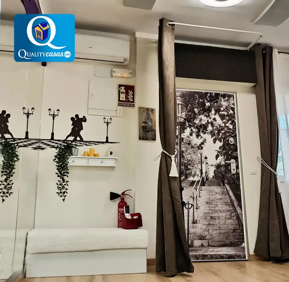 Habitación de Local en venta en Alicante / Alacant con Aire acondicionado