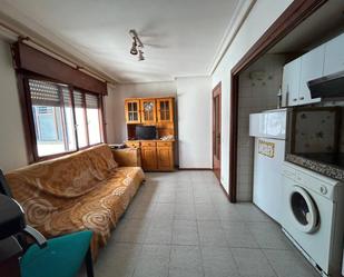 Sala d'estar de Apartament en venda en Oviedo 