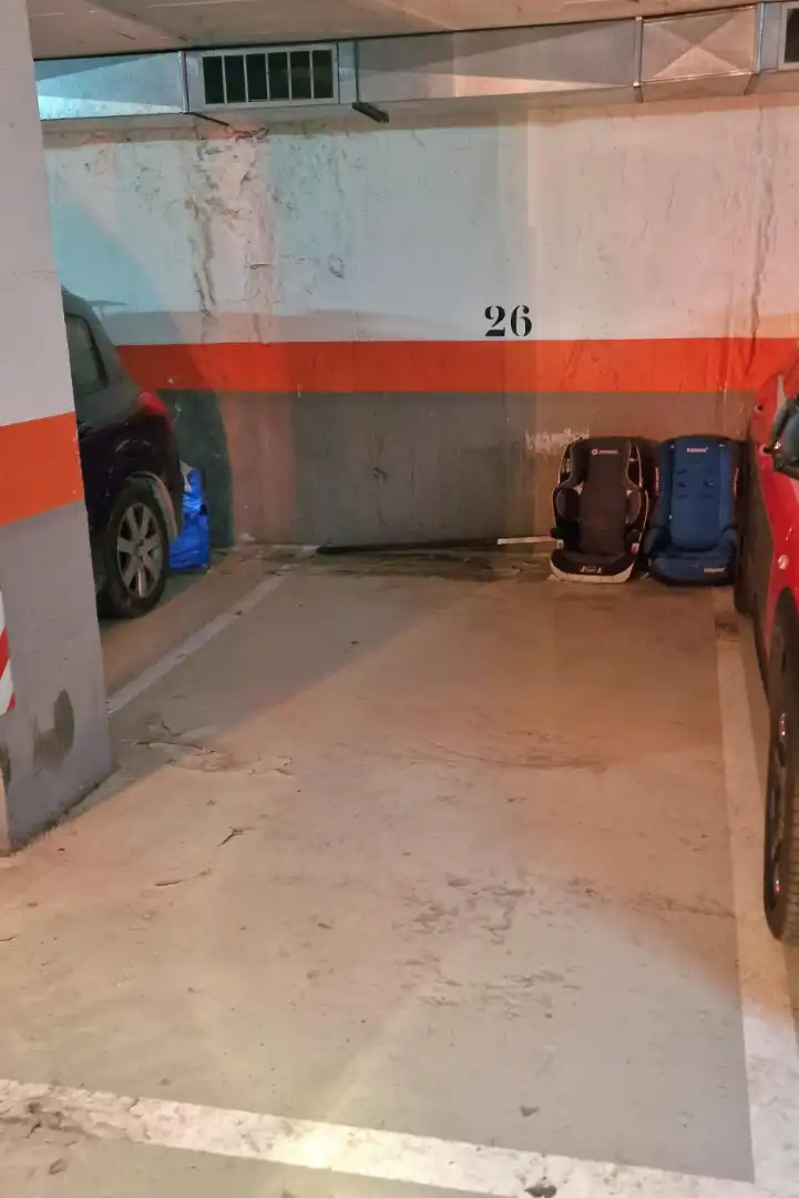 Parkplatz von Garage zum Verkauf in Barcelona