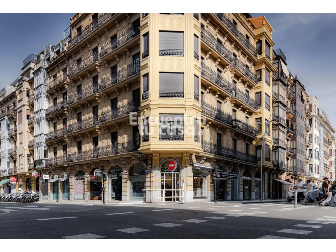 Vista exterior de Local de lloguer en Donostia - San Sebastián  amb Alarma