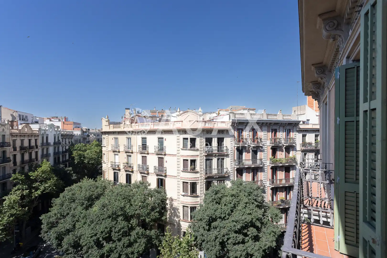 Vista exterior de Pis en venda en Barcelona amb Aire condicionat, Calefacció i Parquet